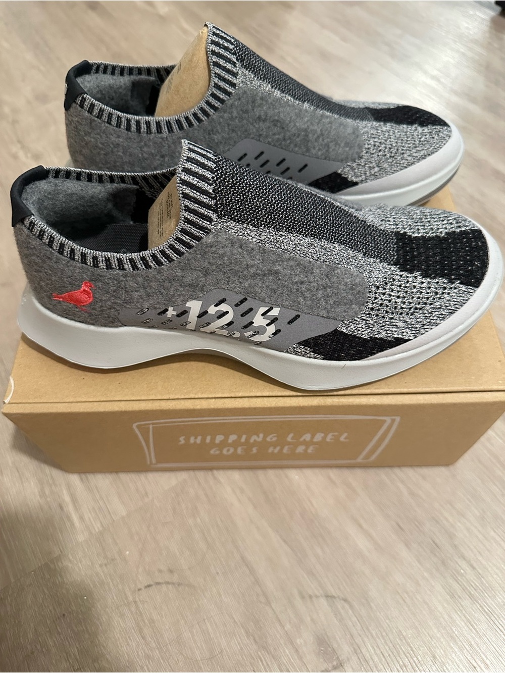 Allbirds staple dasher grey limited edition men’s 8, womens 9.5